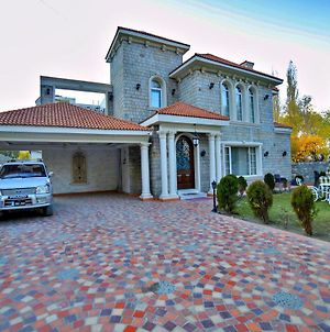 Arish Luxury Suites Skardu Exterior photo