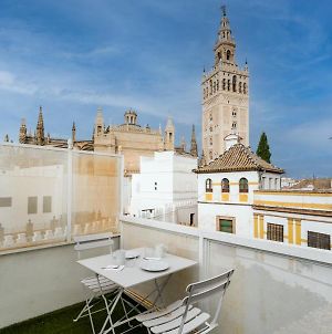 Historic Building Cathedral Apartment Seville Exterior photo