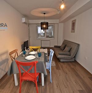 Central Bus Station Apartment With Two Bedroom Terra Apartments Centar Skopje Exterior photo