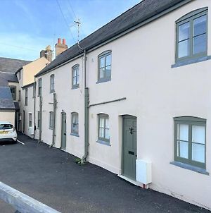 1 Bed Adore Cottage Holywell Exterior photo