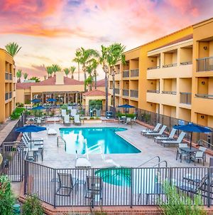 Courtyard By Marriott Tucson Airport Exterior photo