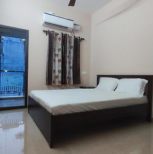 Sumithra Apartment Pondicherry Exterior photo