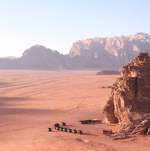 Desert Bird Camp Bed & Breakfast Wadi Rum Exterior photo