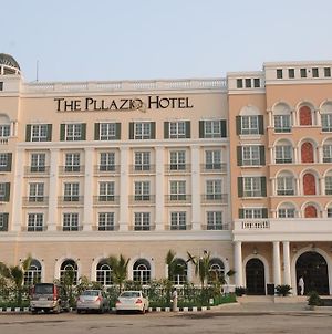 The Pllazio Hotel Gurgaon Exterior photo
