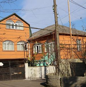 Family Hotel Twins Batumi Exterior photo
