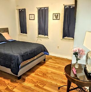 Room In Guest Room - Urban Hideaway 5 Mins To Downtown And Stadiums Baltimore Exterior photo