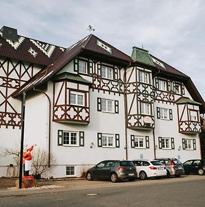 Astheimer Schlosschen Hotel Trebur Exterior photo