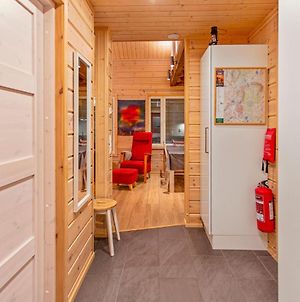Holiday Home Kevatpiippo A Yllasjarvi Exterior photo