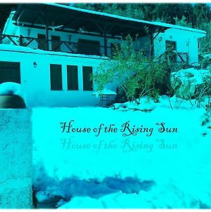 House Of The Rising Sun Villa Chorefton Exterior photo