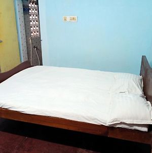 Room For Females Pondicherry Exterior photo