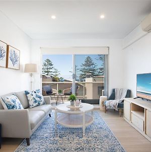 Madecomfy Trendy Apartment On Dee Why Beach Deewhy Exterior photo