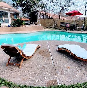 Texas Sunshine Oasis W/ Pool/Hot-Tub For Your Waco/Silos/Baylor Getaway! Villa Hewitt Exterior photo