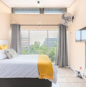 Leas Furnished Apartments - Capital Hill Pretoria Exterior photo
