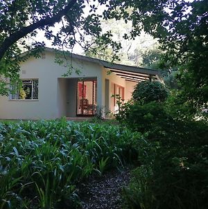 L Chiam Self-Catering Cottage Winterton Exterior photo