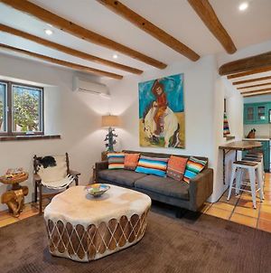 Dancing Hare - Colorful And Inviting Tesuque Home Right Next To Bishop'S Lodge Santa Fe Exterior photo