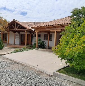 Calfu Lodge Santa Cruz Exterior photo