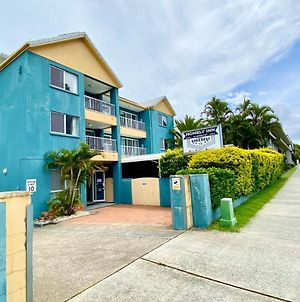 Homely Inn Hostel Gold Coast Exterior photo