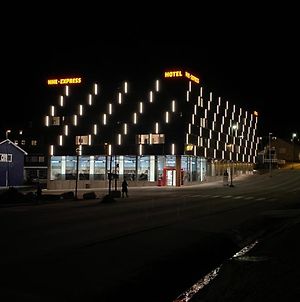 Hhe Express Hotel Nuuk Exterior photo