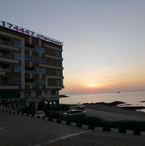 Amwaj Hotel Salalah Mirbat Exterior photo