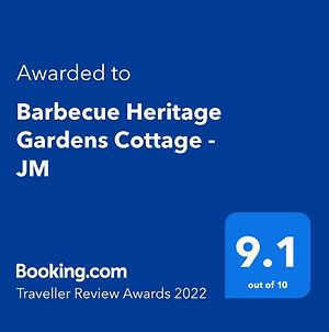 Barbecue Heritage Gardens Cottage - Jm Newcastle Exterior photo