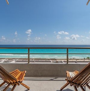 Stunning Ocean View In Cancun Apartment Exterior photo