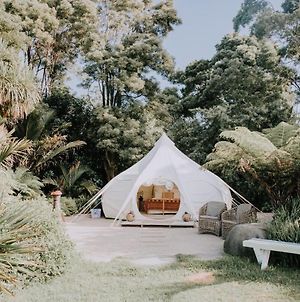 Belle Glamping By The Sea Hotel Katikati Exterior photo