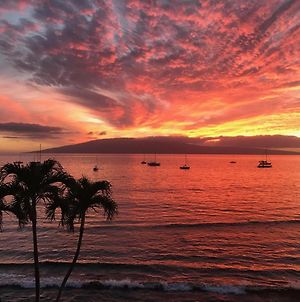 Perfect Location & Unbelievable Views At Lahaina Roads Apartment Exterior photo