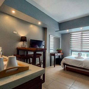 Light Room Tagaytay With Wi-Fi Netflix And Free Parking Tagaytay City Exterior photo