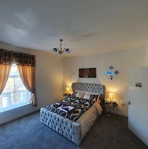 King Bed Premium Luxury Suite + Free Parking + Free Fast Wifi Morley  Exterior photo