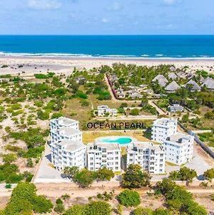 Serviced 2 Bedroom Apartment Near The Ocean Front Malindi Exterior photo