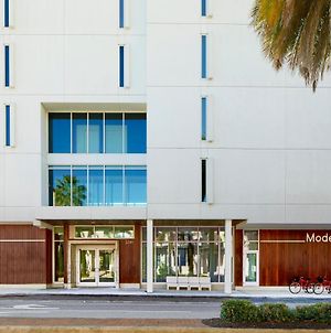 The Sarasota Modern, A Tribute Portfolio Hotel Exterior photo