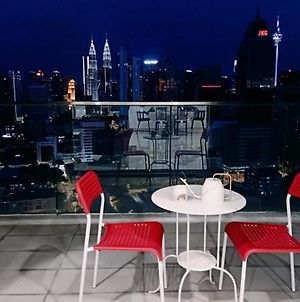 Wonderful Blue City View @Regalia Residence Kuala Lumpur Exterior photo
