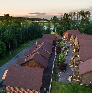 The Lodges At Sunset Village McHenry Exterior photo