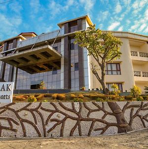 Merak Resort, Bhimtal Exterior photo