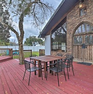 Grand Valrico Home With Deck, Fire Pit And Yard! Exterior photo