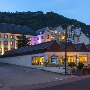 Schloss-Hotel Petry Treis-Karden Exterior photo