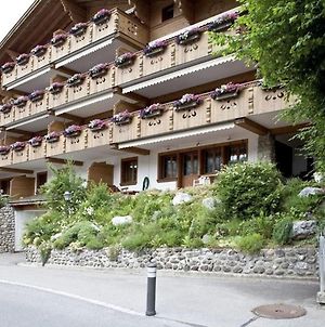 Apartment Drive Gstaad Exterior photo