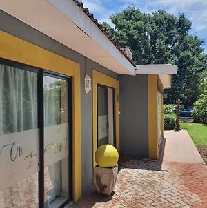 Che La Moir Guesthouse Bloemfontein Exterior photo