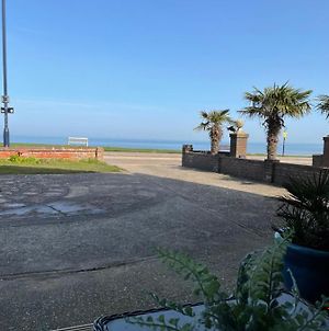Sea View Suite, With Parking, On Tankerton Beachfront, Whitstable Exterior photo