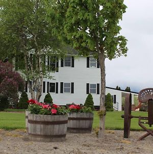 The Elegant Montana Farmhouse Villa Kalispell Exterior photo