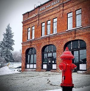 Luxury Old Firehall Suites Rossland Bc Exterior photo