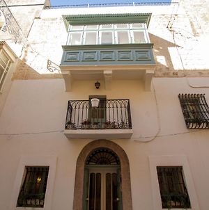 Town House Steeped In History Villa Rabat Exterior photo