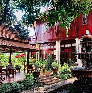 Baan Lhang Wangh บ้านหลังวัง Phitsanulok Exterior photo