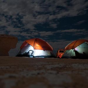 White Desert Camping Hotel Az Zabu Exterior photo