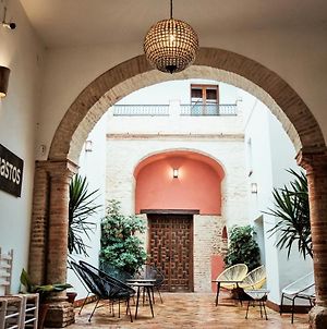 Frenteabastos Suites Cafe Hostal & Apartments Carmona  Exterior photo