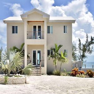 Cupid'S Way By Eleuthera Vacation Rentals Governor's Harbour Exterior photo