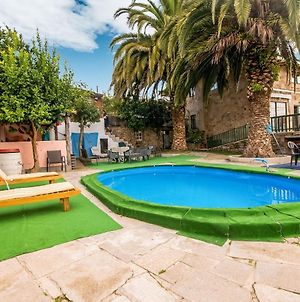 Spacious Holiday Home In Santiago De Compostela With Pool Eirapedrina Exterior photo