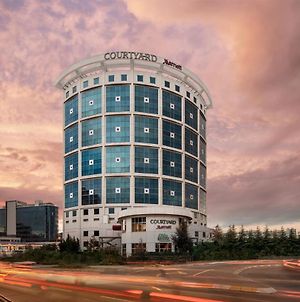 Courtyard By Marriott Istanbul West Hotel Exterior photo