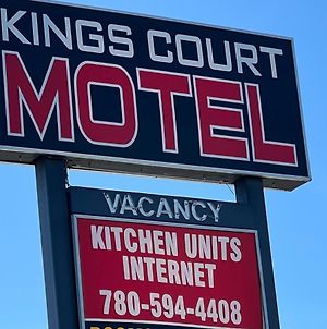 Kings Court Motel Cold Lake Exterior photo