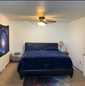 420 Friendly Shared Home Black Space Room Denver Exterior photo